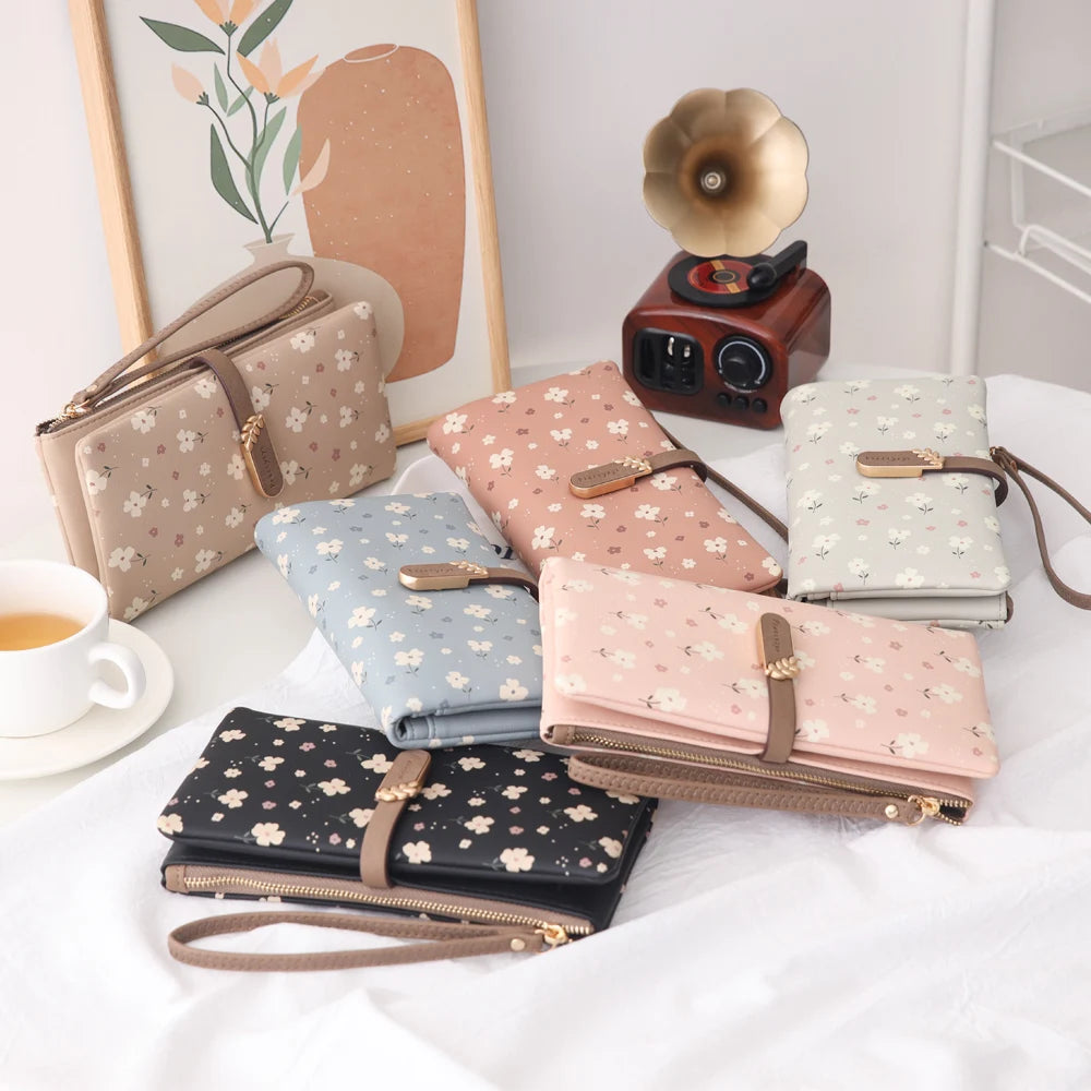 Women’s Long Wallet – Cute Leaf & Flower Pattern Zipper Clutch with Card & Coin Holder