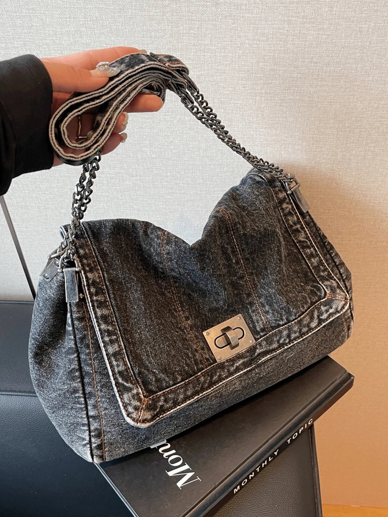 Women’s Canvas Square Shoulder Bag – Lightweight & Stylish
