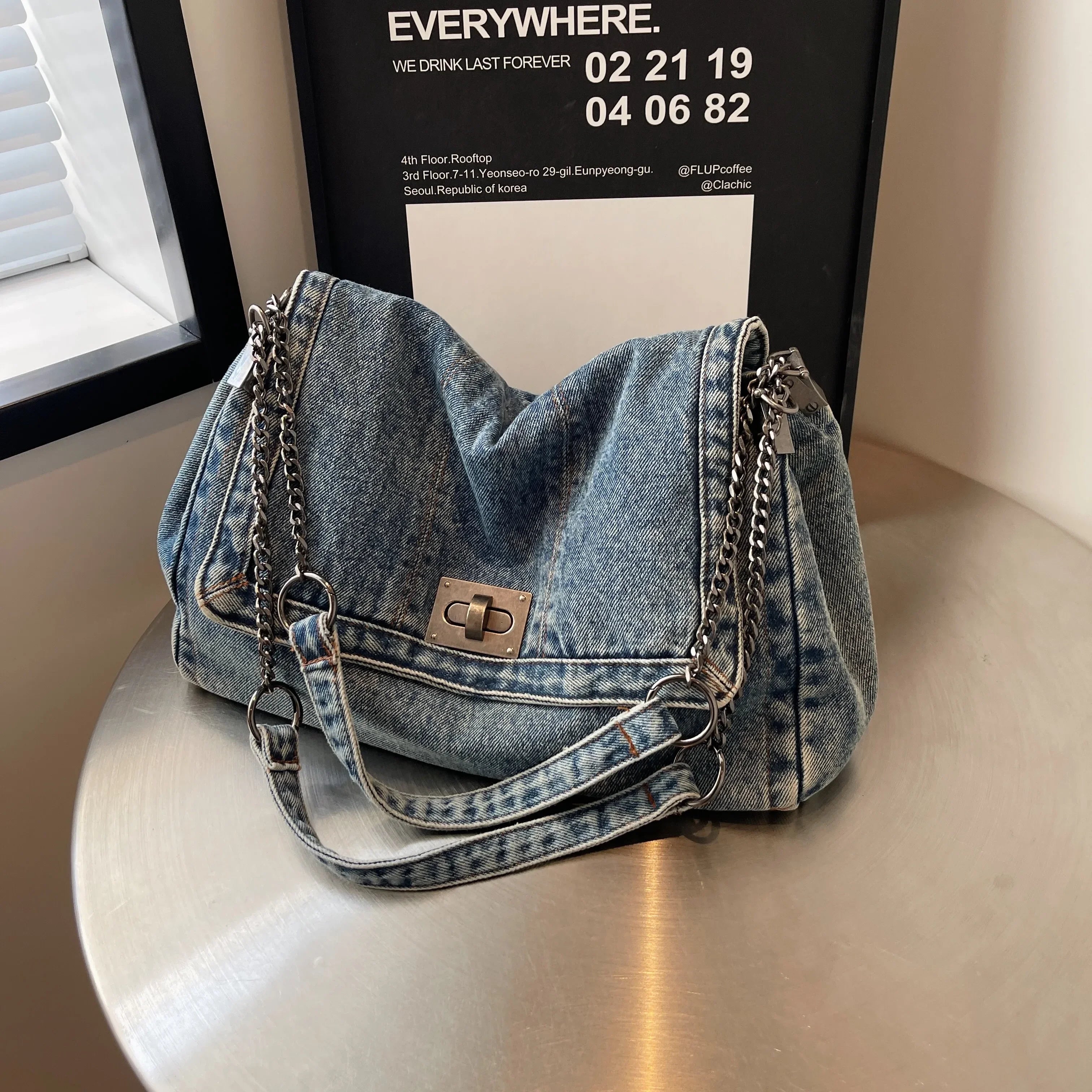 Bold in Denim: 2025 Women's Fashion Tote — Spacious, Stylish & Made for Every Moment